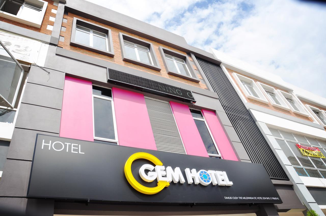 Gem Hotel Nusajaya  Exterior photo